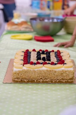Meyveli pasta, hobiler ve boş zaman