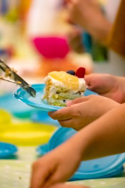 Meyveli pasta, hobiler ve boş zaman