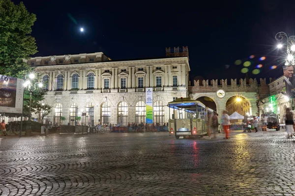 Verona Italie Août 2018 Train Touristique Pour Transformer Ville Place — Photo