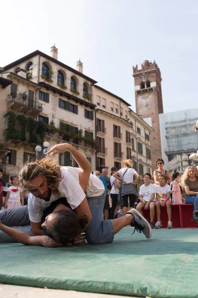 Верона Италия Ноября 2019 Токат Международный Фестиваль Уличных Игр Традиционные — стоковое фото