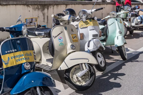 Pescantina Verona Itália Junho 2019 Encontro Nacional Motocicleta Vespa Scooters — Fotografia de Stock