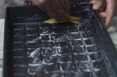 Pişirme çarşafını yıka. 