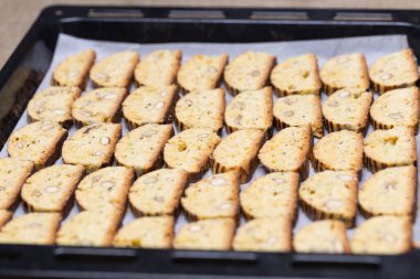 Cantucci 'yi Fas' ta fekka, hobi ve boş zaman olarak bilinen İtalyan badem bisküvisi yapmak.