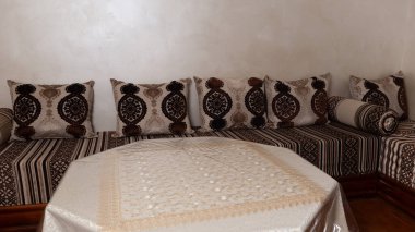 Yastıklı lüks bir otel.