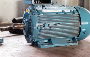 Endüstri. Kemer makara olmadan yüksek güçlü elektrikli motor.