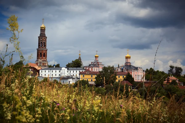 Старовинні російські монастир — стокове фото