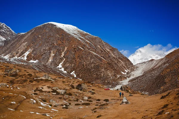 在喜马拉雅山脉徒步旅行 — 图库照片