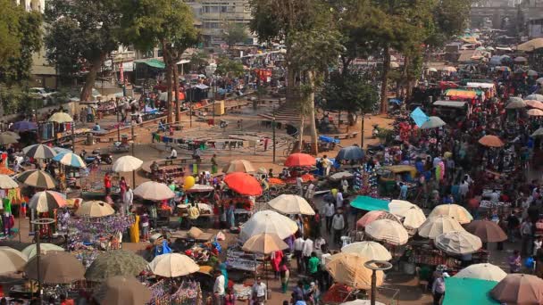 Уличный рынок в Ахмадабаде — стоковое видео