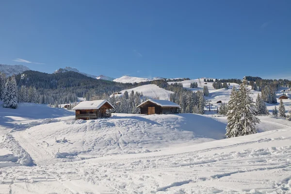 Wooden chalet — Stock Photo, Image