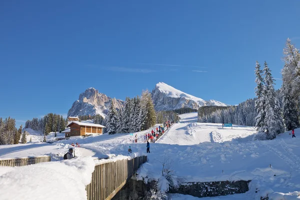 Dolomiterna bergen på vintern — Stockfoto