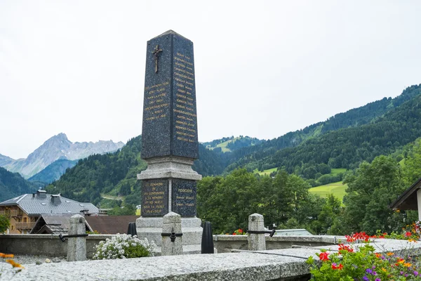 Les Contamines war memorial — Stock Photo, Image