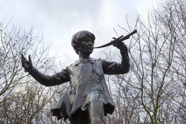 peter pan heykeli
