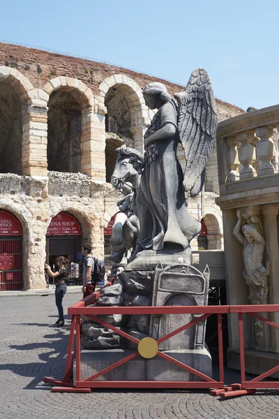 Opera props outside Arena — Stock Photo, Image