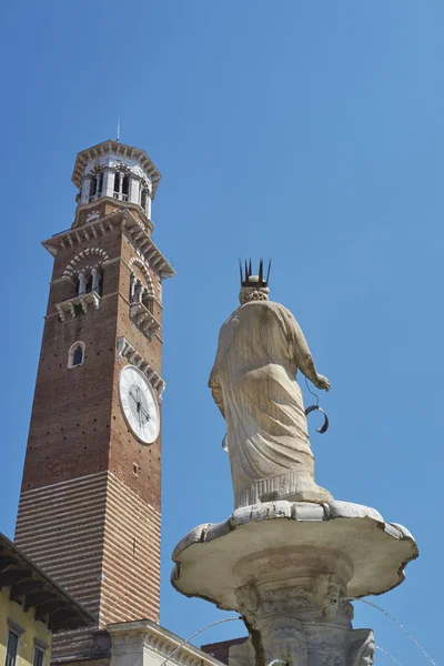 Torre dei Lamberti — Stock Photo, Image