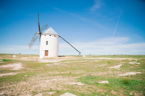 Molinos de viento tradicionales, Toledo, España —  Fotos de Stock