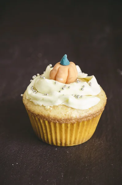 Cupcakes decorated with fondant — Stock Photo, Image