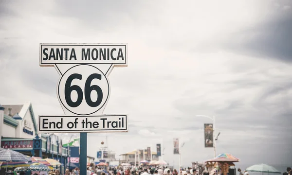 Panneau historique de la Route 66 à Santa Monica Pier, Los Angeles — Photo