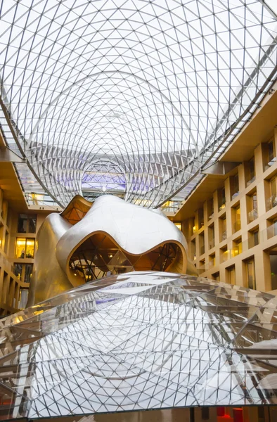 Berlijn, Germany interieur van Dz Bank gebouw van Berlijn — Stockfoto