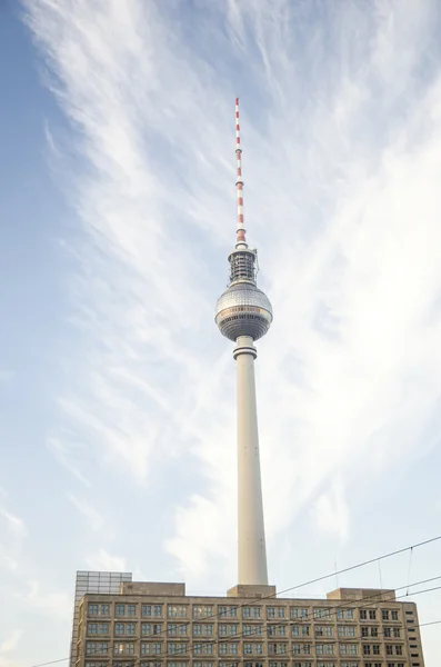 Διάσημο πύργο της τηλεόρασης στην Alexanderplatz, Βερολίνο, Γερμανία — Φωτογραφία Αρχείου