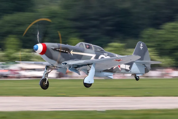 Yak 3 v Pardubicích — Stock fotografie