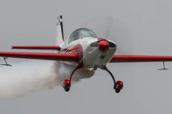 Extra 300 w Krakowie Airshow 2016 — Zdjęcie stockowe