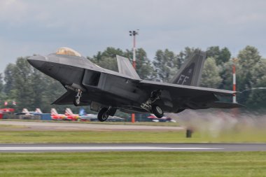 Fairford içinde F-22 Raptor
