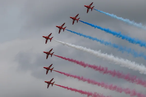 Flechas rojas en Fairford —  Fotos de Stock