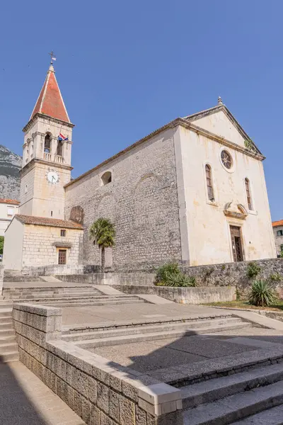 Makarska Croazia 2021 Makarska Una Famosa Città Turistica Con Magnifiche — Foto Stock