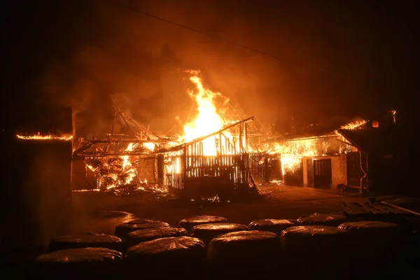 Scheunenbrand — Stockfoto