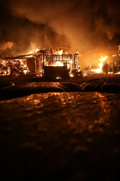 Pożar stodoły — Zdjęcie stockowe