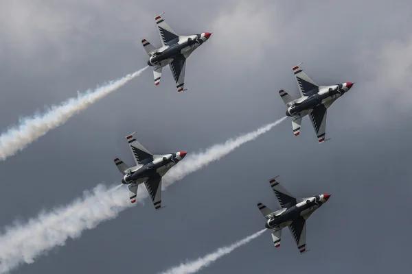 Thunderbirds dell'aeronautica militare degli Stati Uniti — Foto Stock