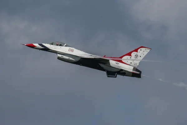 Fuerza Aérea de los Estados Unidos Thunderbirds —  Fotos de Stock