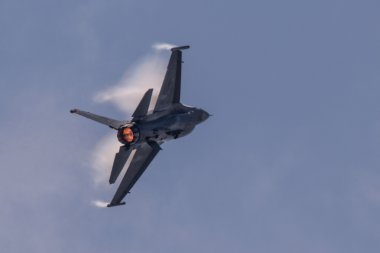 F-16 Savaşan Şahin