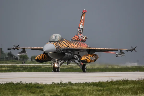 Турецька F-16 в спеціальних живопис — стокове фото