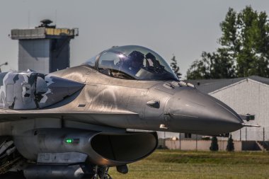 Polonya Hava Kuvvetleri F-16 Figting Şahin