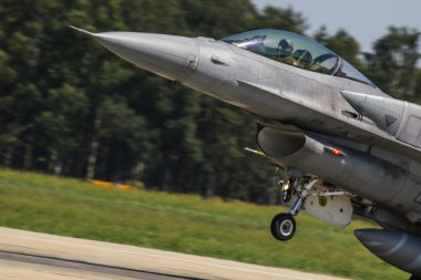 Polonya Hava Kuvvetleri F-16 Figting Şahin