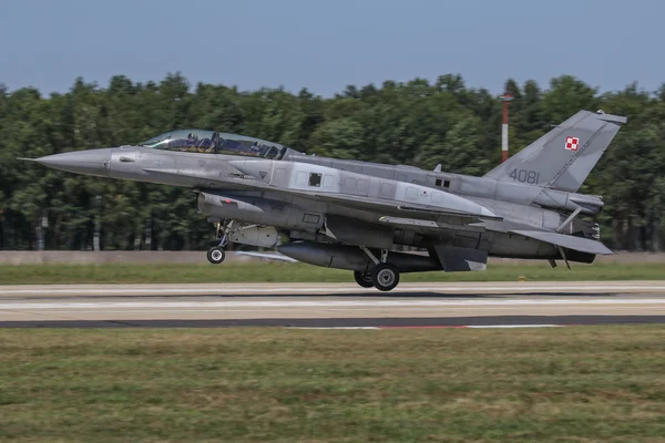 F-16 Falcon Figting z polského letectva — Stock fotografie