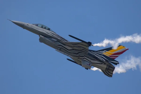 Belgijskie F-16 Demo Team — Zdjęcie stockowe