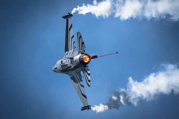 Belgiska F-16 Demo Team — Stockfoto