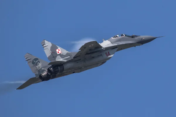 MiG 29 wystawa zespół polskich sił powietrznych — Zdjęcie stockowe