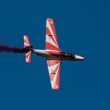 White and Red sparks