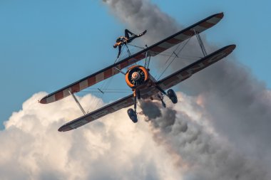 Breitling Wingwalkers in Rivolto