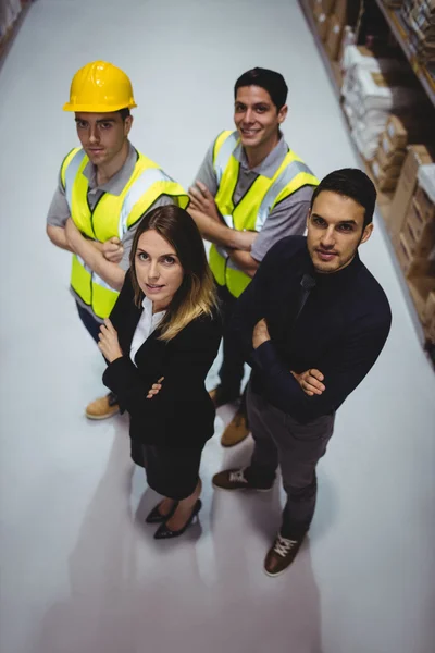 Retrato del gerente del almacén y los trabajadores —  Fotos de Stock