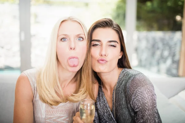 Women making funny faces — Stock Photo, Image