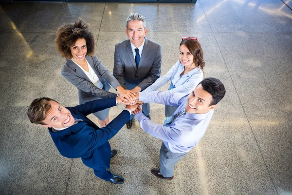 Business människor händer staplade — Stockfoto