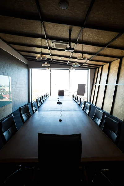 Порожня сучасна конференц-зала в офісі — стокове фото