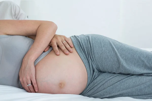 Coppia in attesa di bambino — Foto Stock