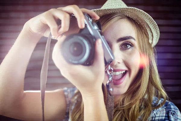 Mujer tomando fotos — Foto de Stock