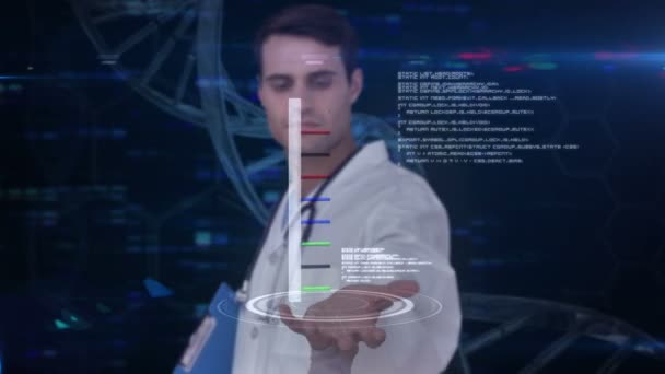 Pesquisador analisando o dna — Vídeo de Stock