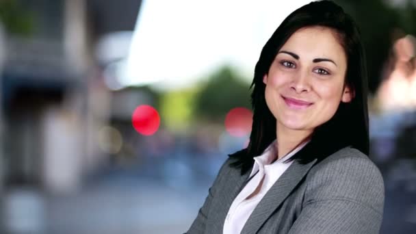 Portrait of smiling businesswoman — Stock Video